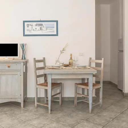 Apartment Village *